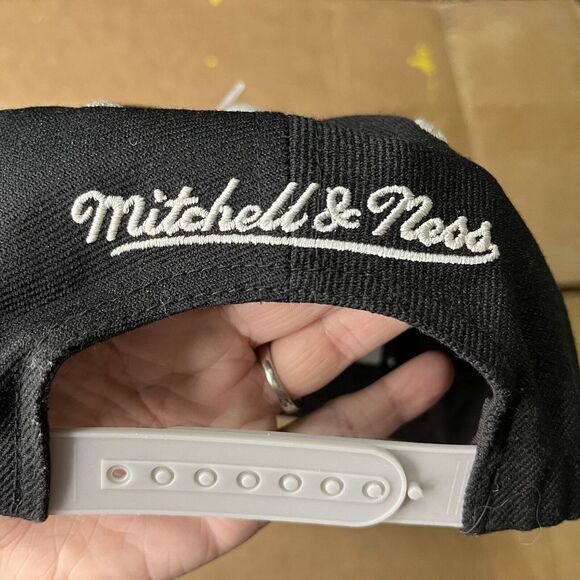 NBA Mitchell & Ness Cap One Size Men's Black Brooklyn Nets Adjustable‎ SnapBack - Picture 6 of 10